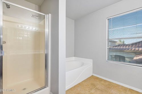 9402 Eaton Rd, Phoenix AZ  85037-4272 exterior