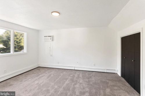 201 Plymouth Pl, Camden NJ  08109-2834 exterior