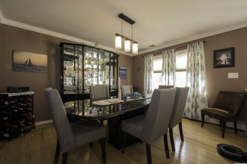 1571 13th St, Babylon NY  11704-3225 exterior