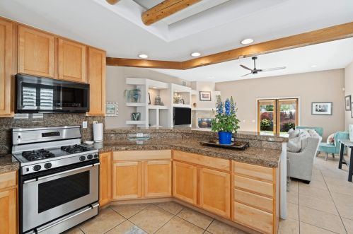 54560 Avenida Madero, La Quinta CA  92253-3725 exterior
