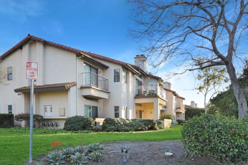 2876 Andover Ave, Carlsbad CA  92010-7004 exterior