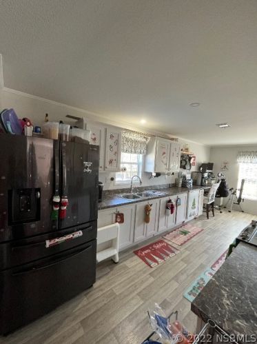 5266 Pineland Ave, Daytona Beach FL  32127-8218 exterior