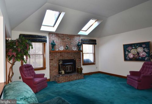 988 Lansdale Ave, Lansdale PA 19446-1621 exterior