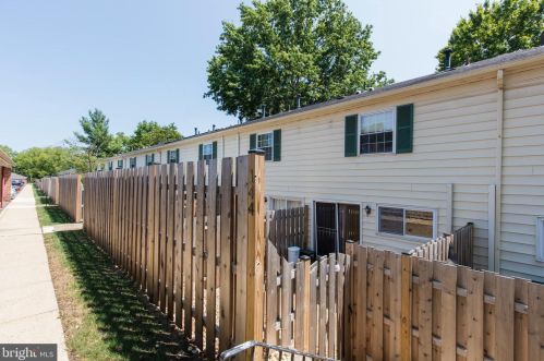 144 Wellington Ter, Lansdale PA  19446-4960 exterior