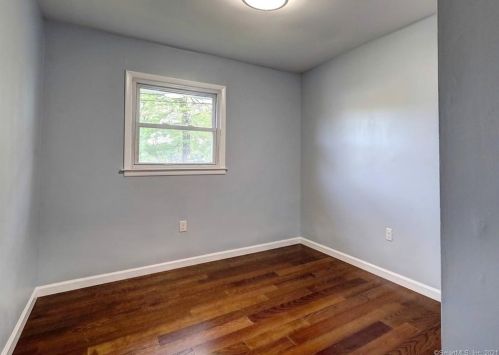 53 Fairfield St, Milford CT  06460-5149 exterior