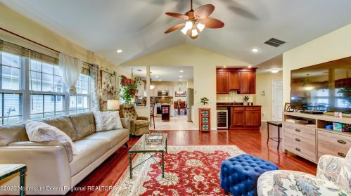 23 Morning Glory Ln, Lakewood NJ  08701-5718 exterior