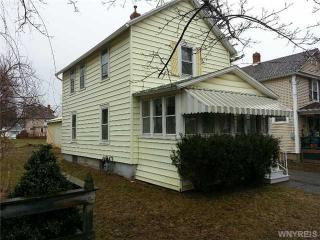 112 Chestnut St, Medina, NY 14103-1707