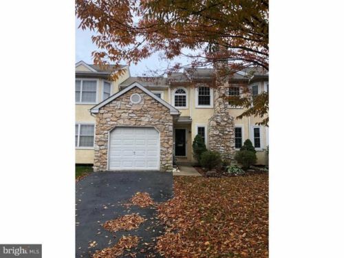 805 Poplar Ct, Prospectville, PA 19002-2535
