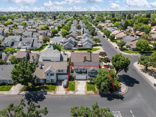 2800 Belharbour Dr, Modesto CA  95355-9201 exterior