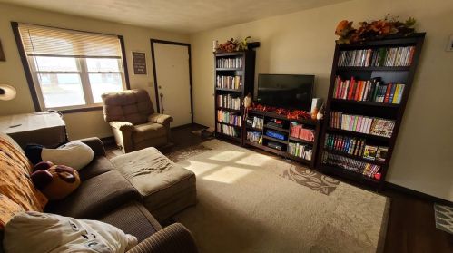 1761 Edison St, Green Bay, WI 54302-3133