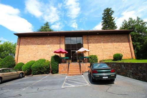 2950 Rivermont Ave, Lynchburg, VA 24503-1432