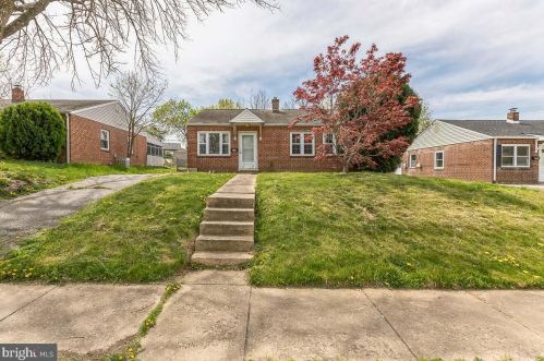 239 Sykes Rd, New Castle DE  19720-1813 exterior