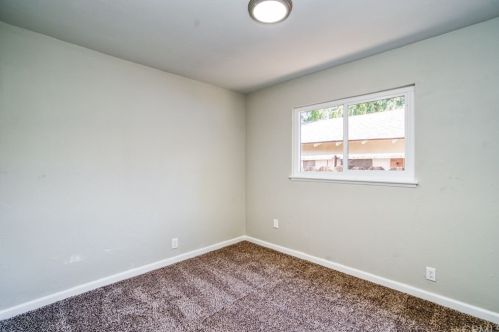1825 Price Ave, Fresno CA  93702-4644 exterior