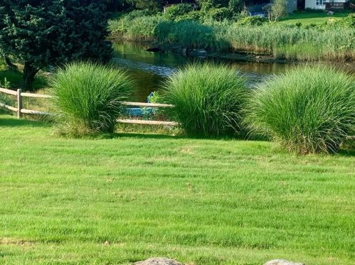 40 Web Ave, North Kingstown RI  02852-6822 exterior