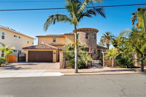 1542 Guizot St, San Diego, CA 92107-3621