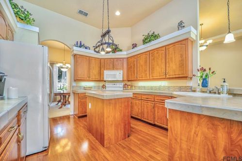 1422 Dolph Cir, Ormond Beach FL 32174-2891 exterior