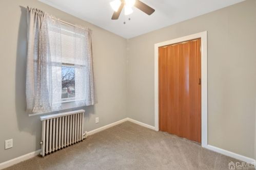 400 Douglas Ave, Avenel NJ  07001-1108 exterior