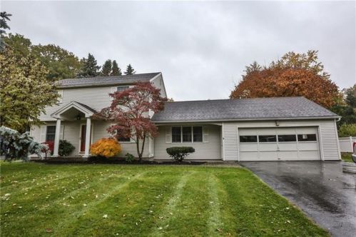 429 Brookwood Dr, Webster, NY 14580-1656