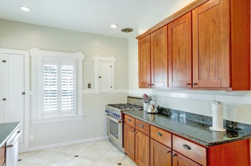 696 Coe Ave, San Jose CA  95125-2210 exterior