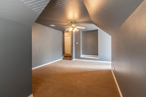 1405 Glen Hollow Ln, Lewisville TX  75028-3870 exterior