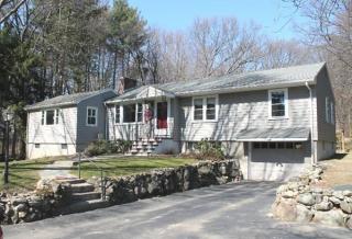 4 Brooksbie Rd, Bedford MA  01730-1805 exterior