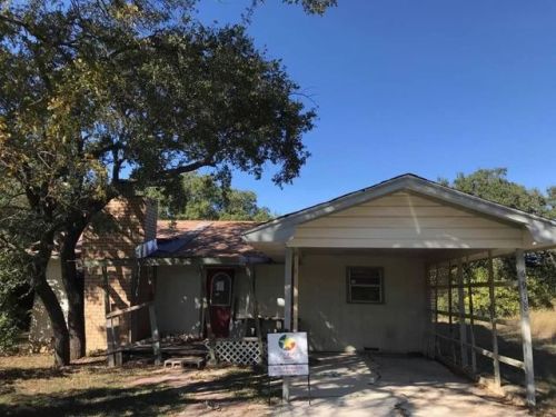 6918 Dillard, Brownwood TX  76801-0042 exterior