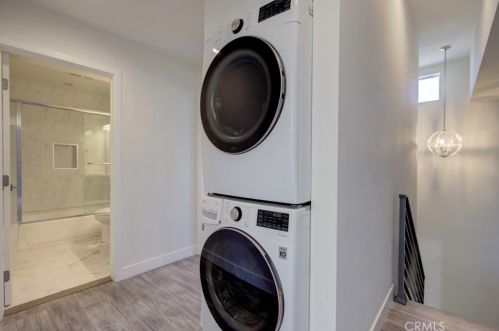 6160 Pacific Coast Hwy, Redondo Beach CA  90277-5907 exterior