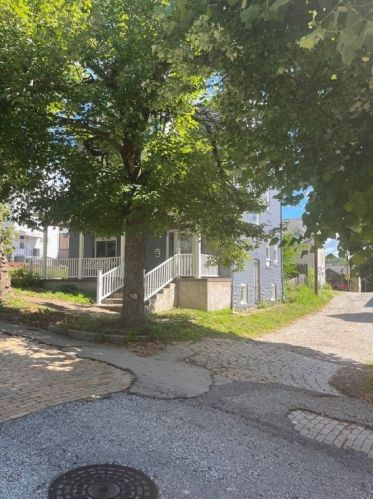 5 Frothingham Ave, Jeannette, PA 15644-1838