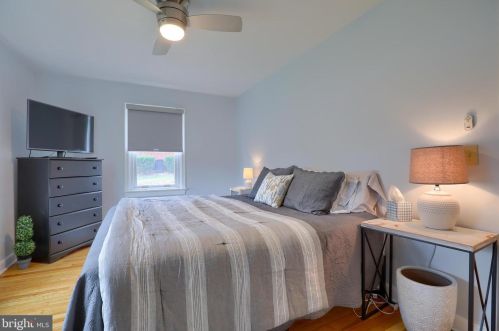 2515 Chestnut Ridge Dr, Lancaster PA  17601-1936 exterior