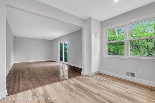 21 Kenneth Dr, Tinton Falls NJ  07712-2803 exterior
