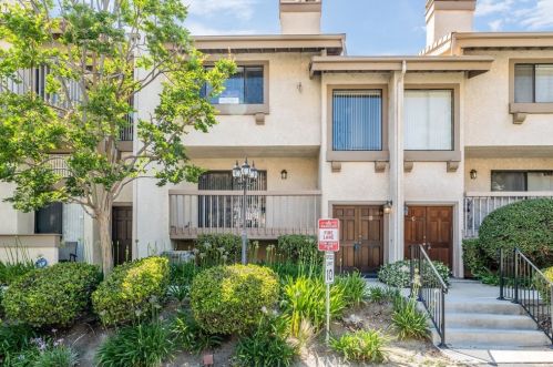 26005 Alizia Canyon Dr, Calabasas CA  91302-2623 exterior