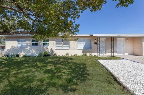 4919 Hernandes Dr, Orlando, FL 32808-5558