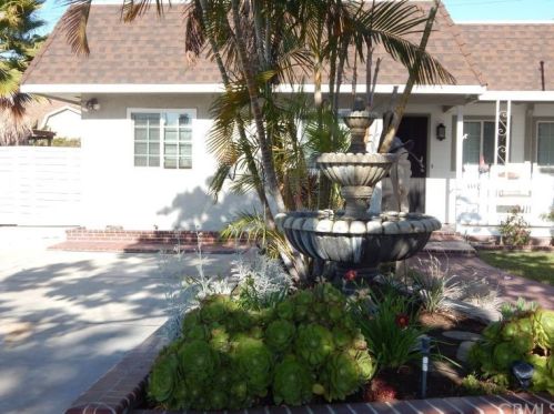 1118 Lee Ave, Fullerton, CA 92833-4014