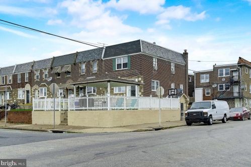3161 Gilham St, Philadelphia, PA 19149-3125