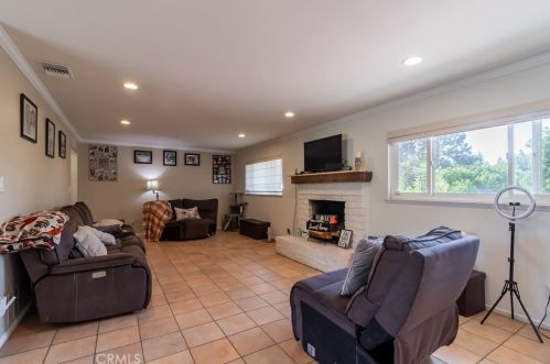 521 Sunnyside Ave, Redlands CA  92373-5635 exterior