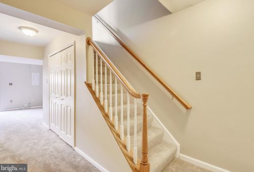 7702 Trevino Ln, Falls Church VA  22043-3507 exterior