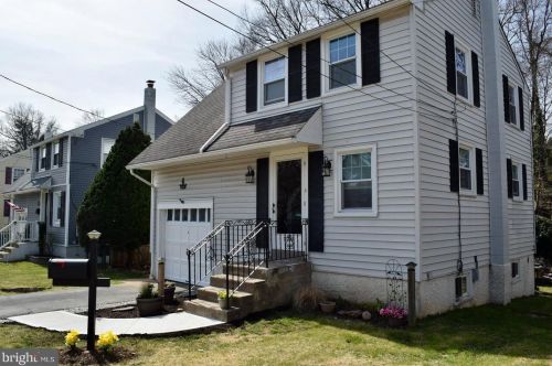644 Pennsylvania Ave, Prospect Park, PA 19076-1520