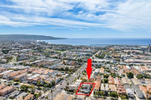 705 Juanita Ave, Redondo Beach CA  90277-2227 exterior