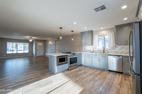 4331 Dailey St, Glendale AZ 85306-3770 exterior