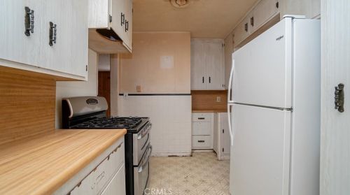 1118 Elgenia Ave, West Covina CA  91790-1320 exterior