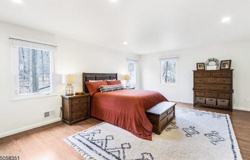 10 Spring Hill Ct, Dover NJ  07869-4305 exterior