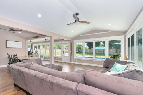 2729 Nicole Cir, Palm Harbor, FL 34684-3945