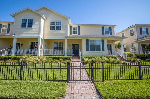 201 49th Ave, Saint Petersburg, FL 33703-3925