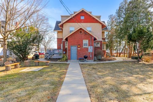 1019 Main St, Lake Geneva, WI 53147-1771