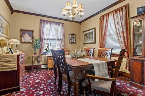 629 Maplewood Ave, Ambridge PA 15003-2415 exterior