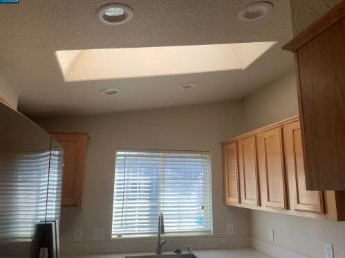 154 Tiki Ln, West Pittsburg, CA 94565-5424