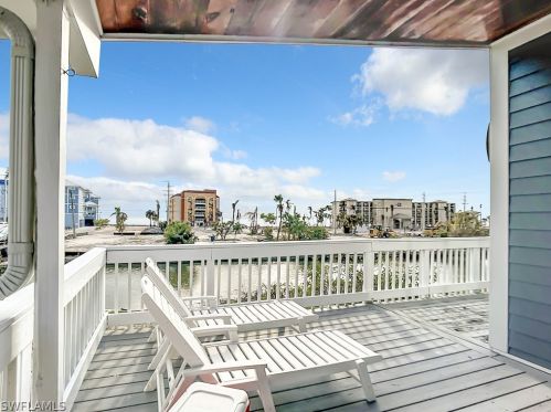 720 Matanzas Ct, Fort Myers Beach FL  33931-2120 exterior