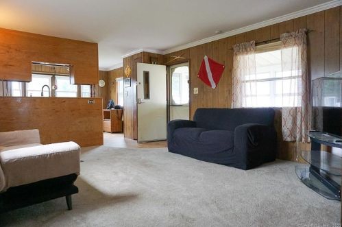 60 E St, Groton CT  06340-5366 exterior