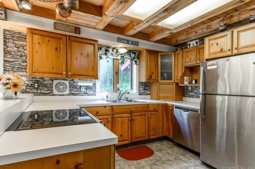 539 Cornwall Bridge Rd, West Woods CT  06069-2525 exterior