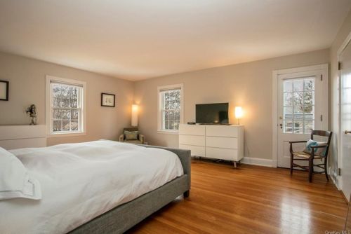184 Barnard Rd, New Rochelle NY  10801-1306 exterior